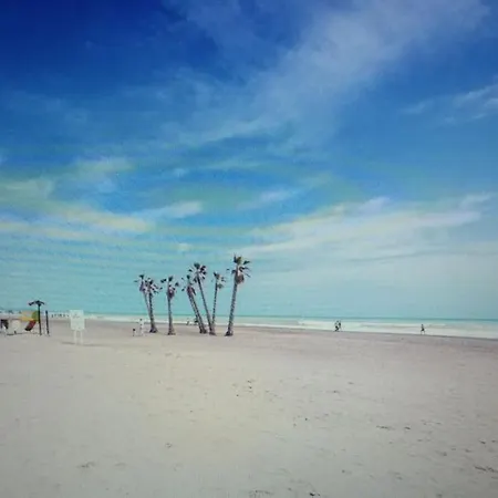 Apartamento En La Playa. *